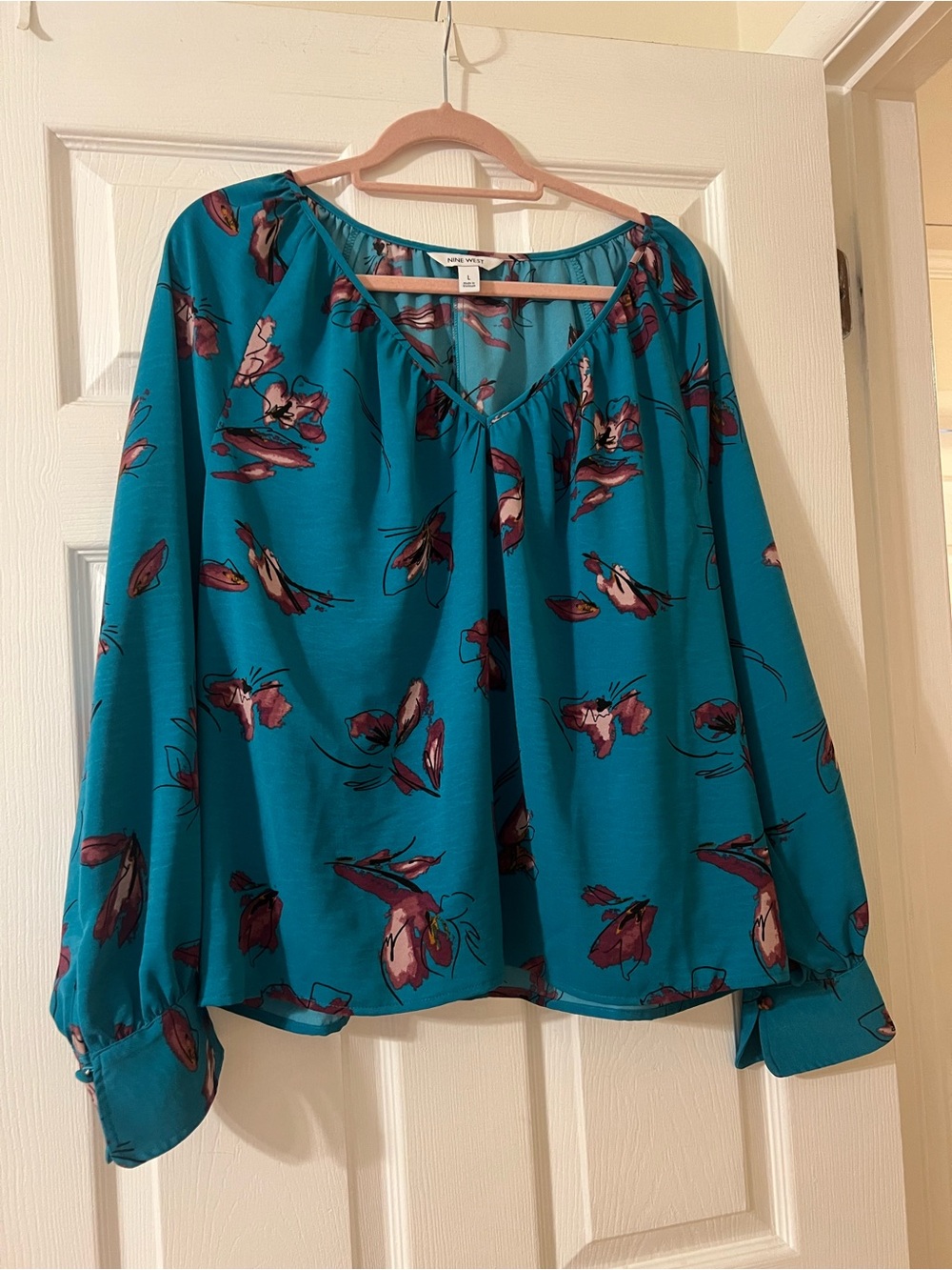 Nine West Teal Floral V-Neck Long-Sleeve Blouse